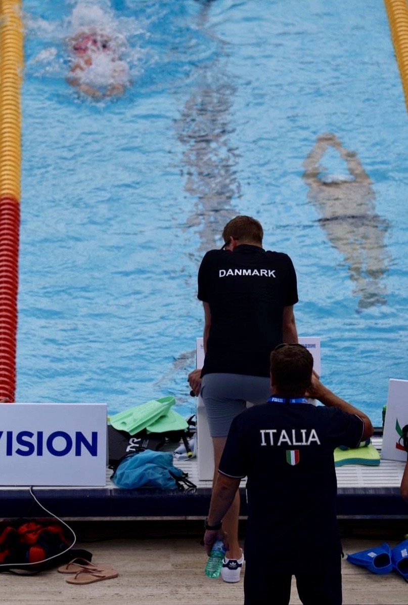 Eric Anderson poolside